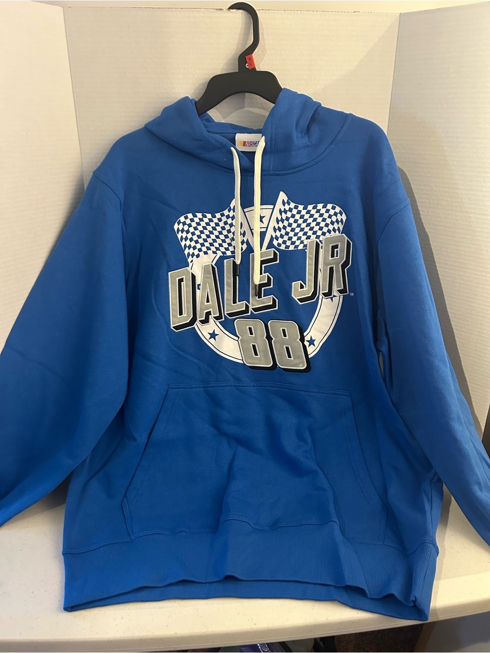 NASCAR Dale JR # 88 unisex XL Sweatshirt Blue/White NWT